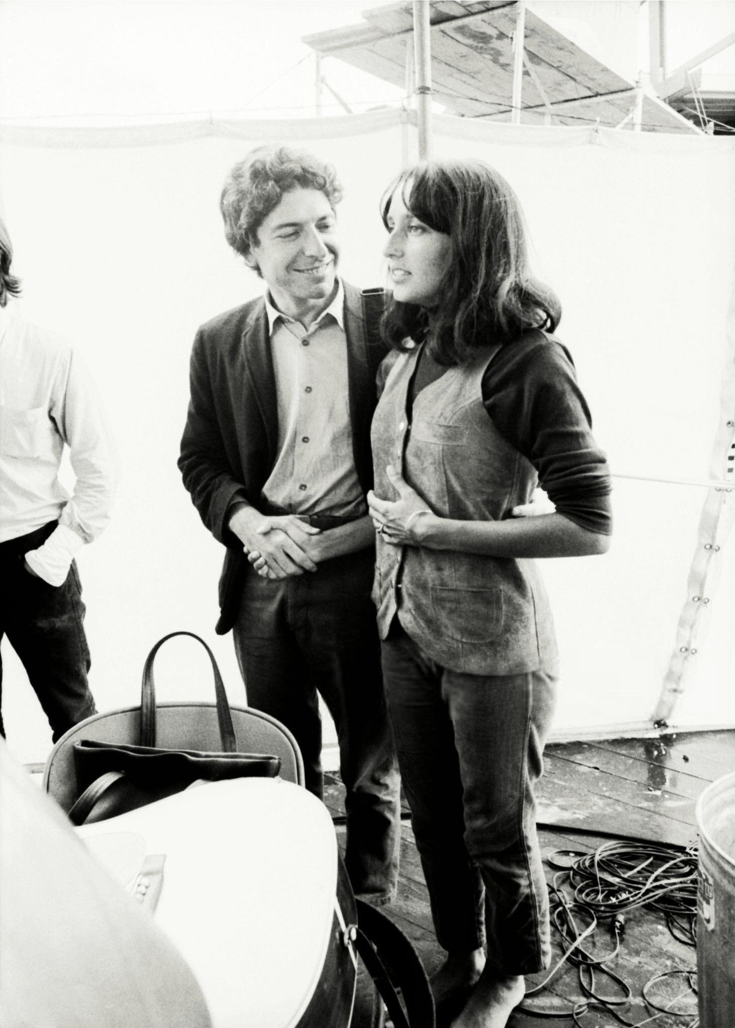 Leonard Cohen e Joan Baez em Newport Folk Festival, julho de 1967