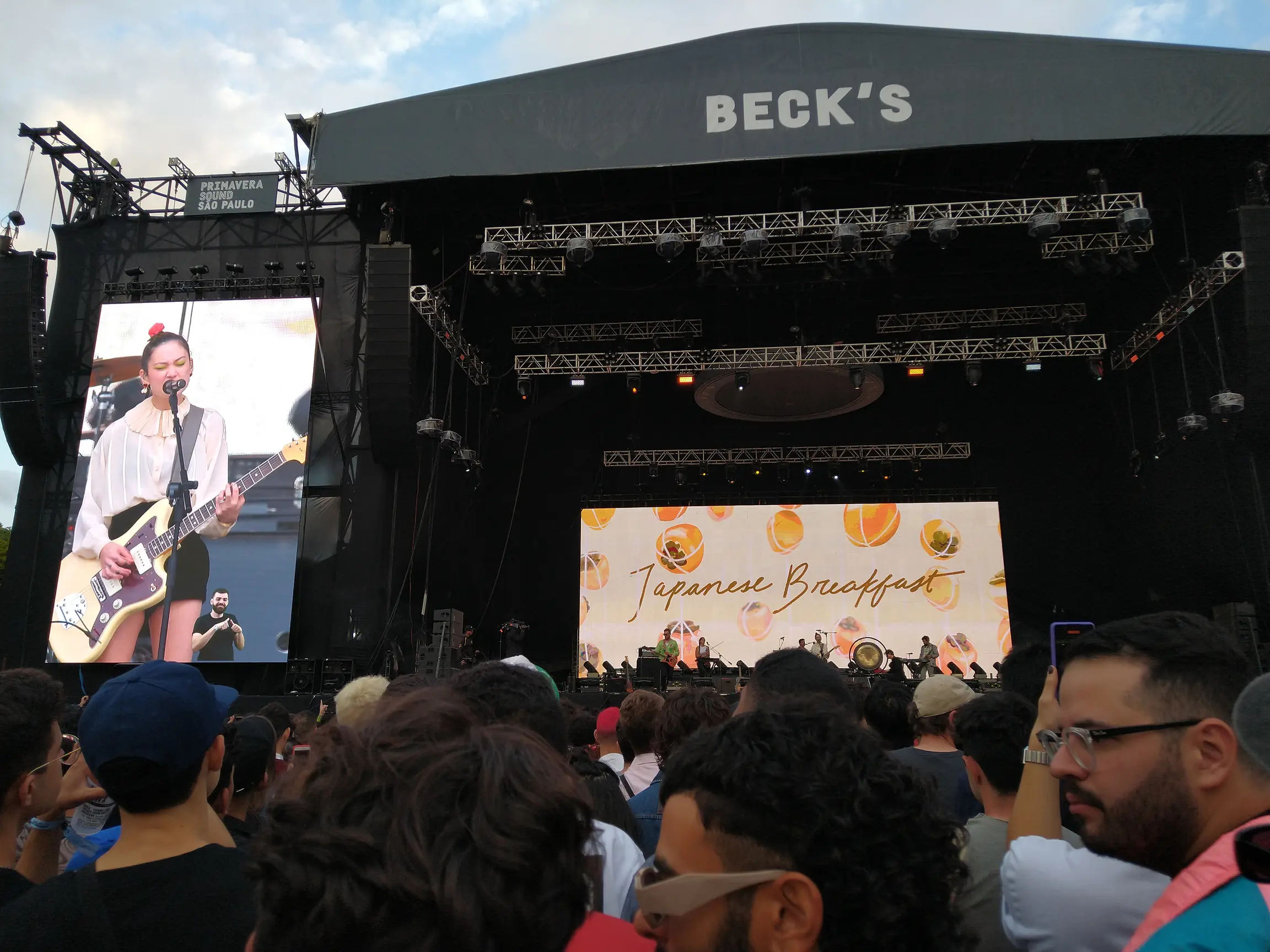 Imagem do show da banda Japanese Breakfast