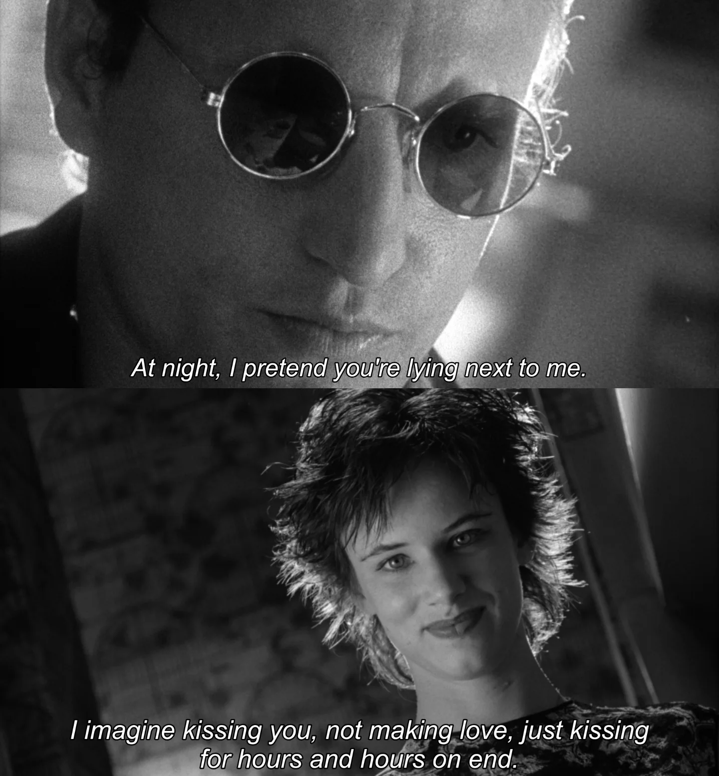 Esta imagem mostra uma cena do filme de 1994, Assassinos por Natureza (Natural Born Killers), dirigido por Oliver Stone. Nas legendas está escrito &ldquo;À noite, finjo que você está deitada ao meu lado. Imagino te beijando, não fazendo amor, apenas te beijando por horas e horas a fio.&rdquo; em tradução livre.